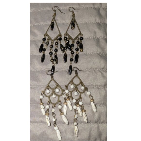 $2 with Bundle ~ Lot of 2 Boho Chandelier Earrings – Black & White Beaded 4475 - Picture 1 of 4